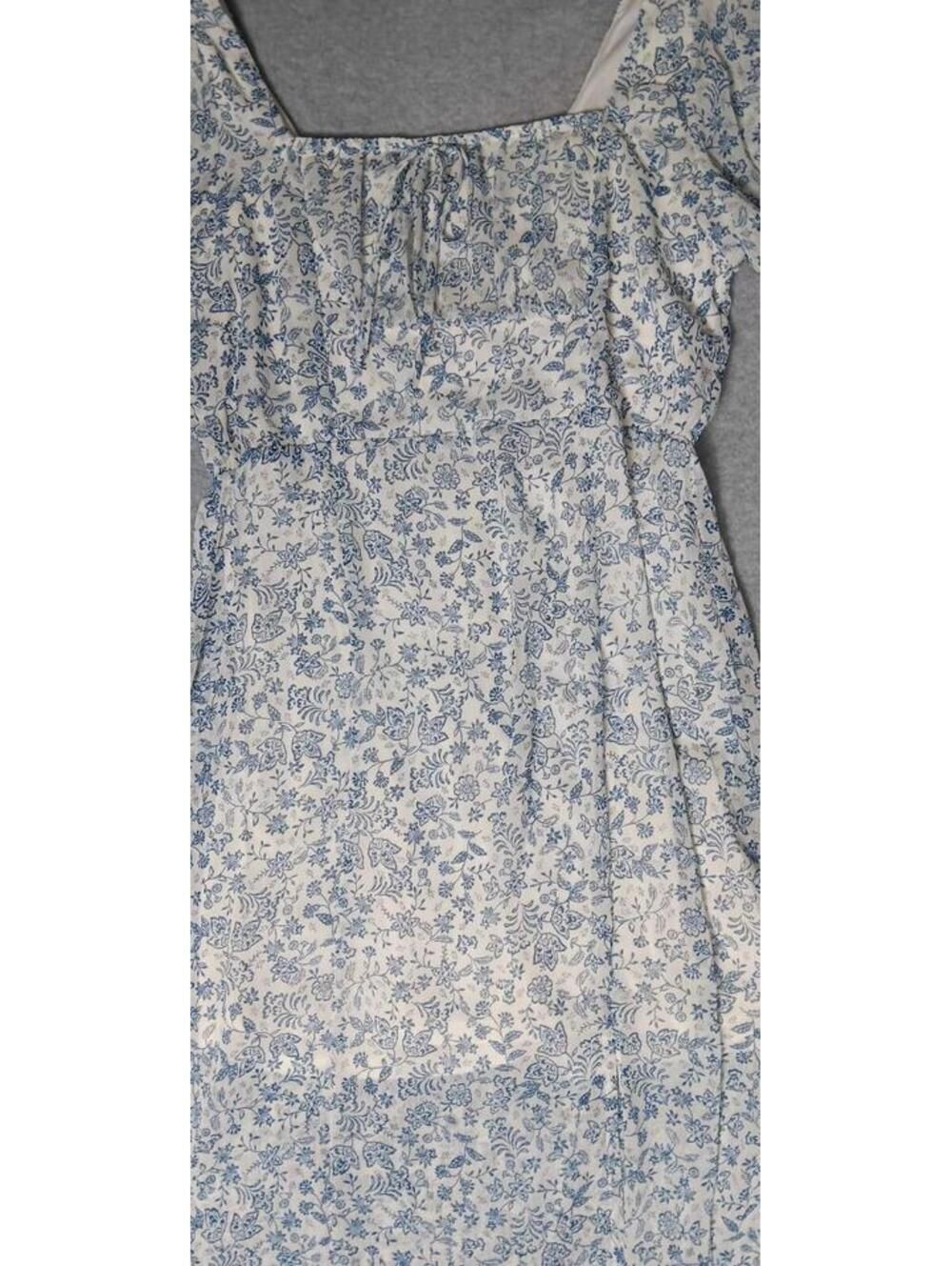 NWT! Sienna Sky Babydoll Milkmaid Dress Womens Size Mesium White And Blue Floral - Picture 11 of 14
